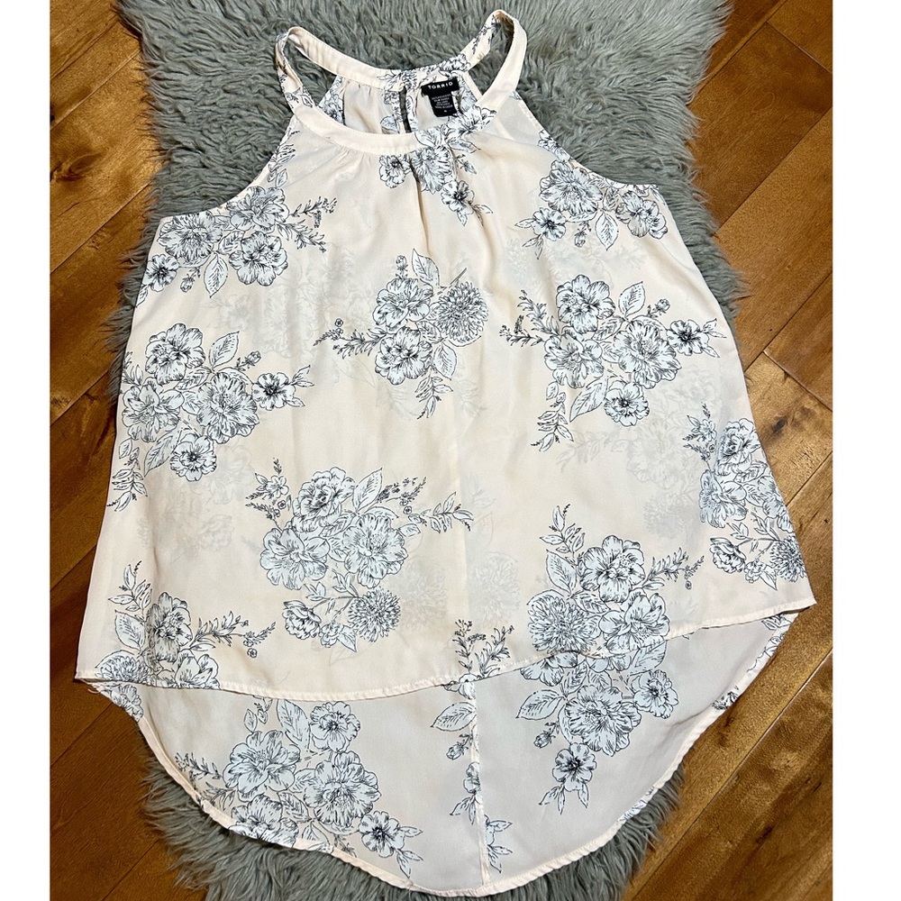 🌟Host Pick🌟Torrid Floral Hi-Lo Tank Top Light Pink and Black Blouse Size 0 - Picture 1 of 3